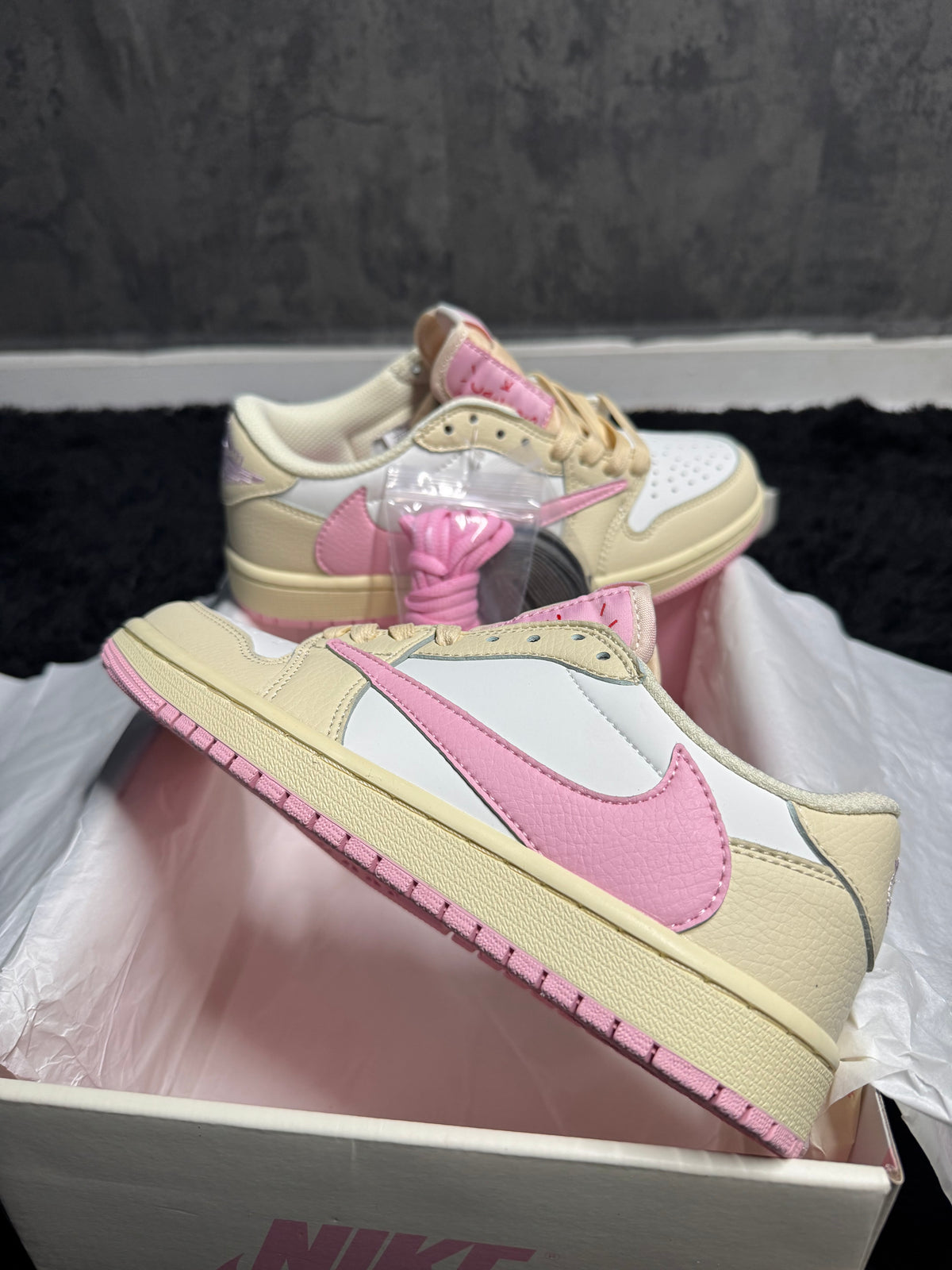 Low OG Shy Pink