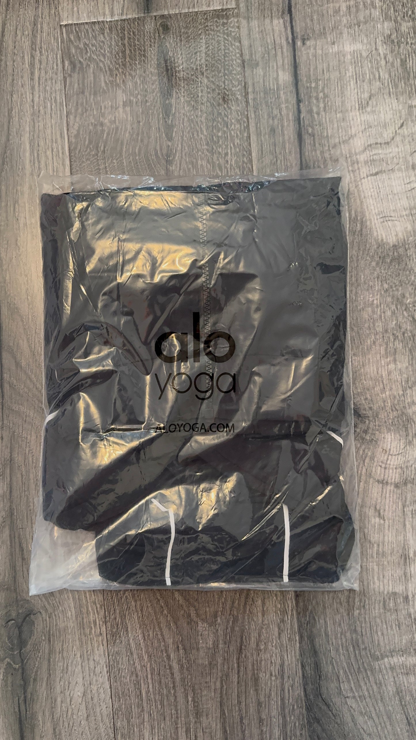 OLA Windbreaker Jacket