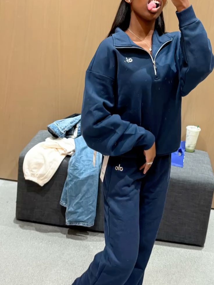 OLA Quarter Zip Jacket